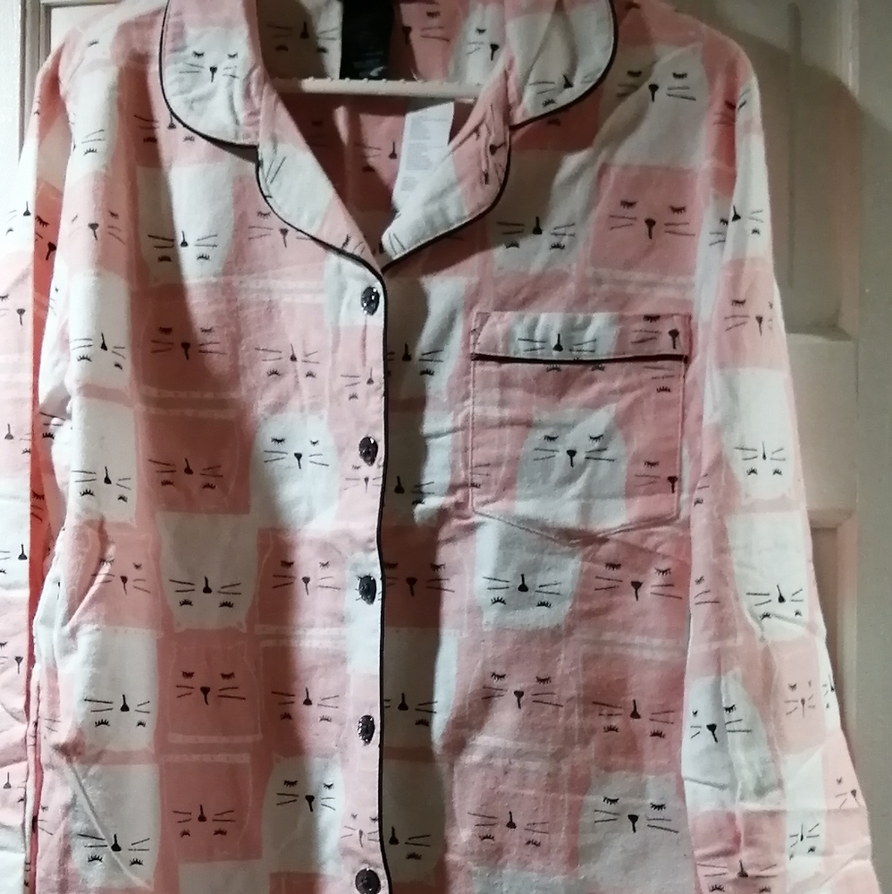 Woman's Long Sleeve Sleepwear with Long Pants(New)